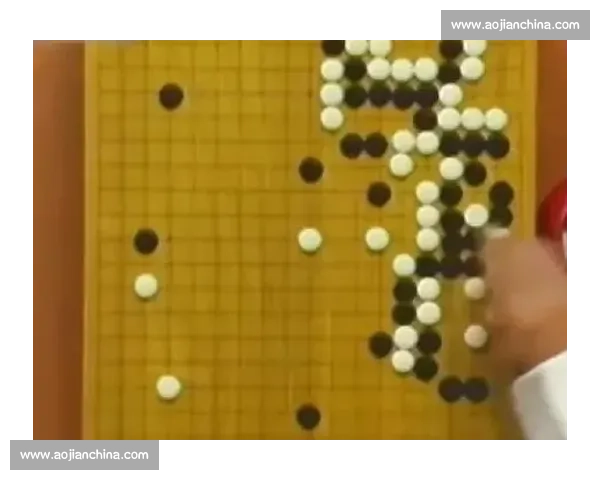 酒都棋香遇芳华 中韩女棋手纹枰论道